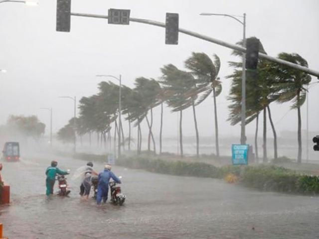 Thời tiết đầu tuần: Biển Đông sắp đón bão số 8, Bắc Bộ và Trung Bộ hứng mưa lớn