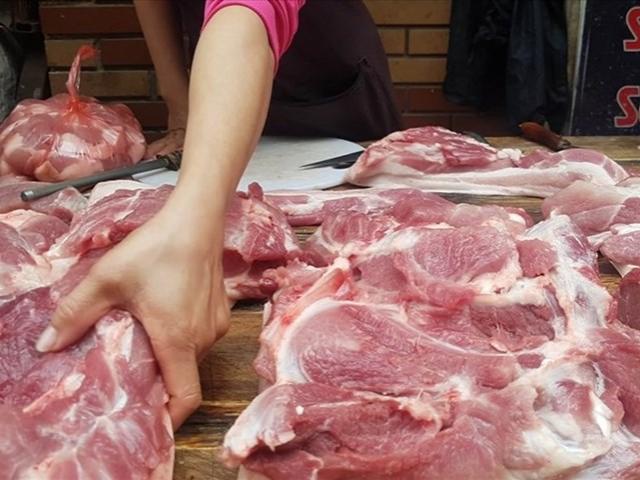 “Ngã ngửa” với giá thịt lợn tại các chợ, cao gấp 4 – 6 lần giá lợn hơi