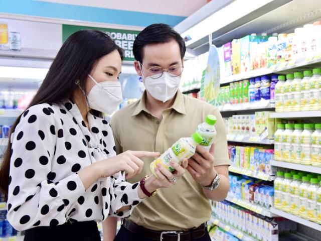 Người tiêu dùng háo hức trải nghiệm sữa bắp tươi và sữa đậu xanh tươi mới của Oh Fresh - thương hiệu mới từ Vinamilk và KIDO