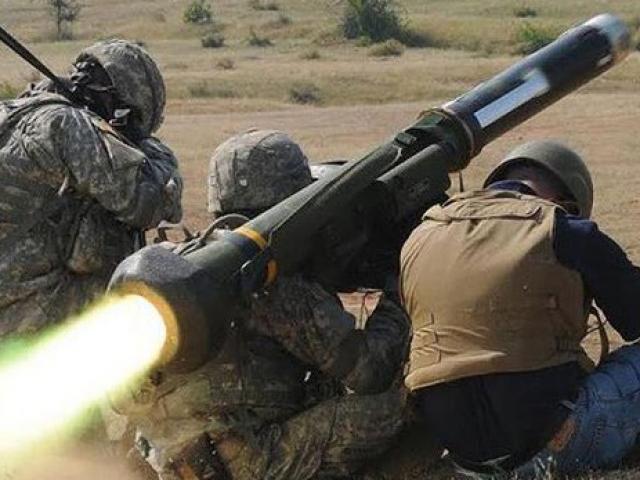 Loạt vũ khí Mỹ có thể đưa đến Ukraine trước nguy cơ Nga sắp tấn công