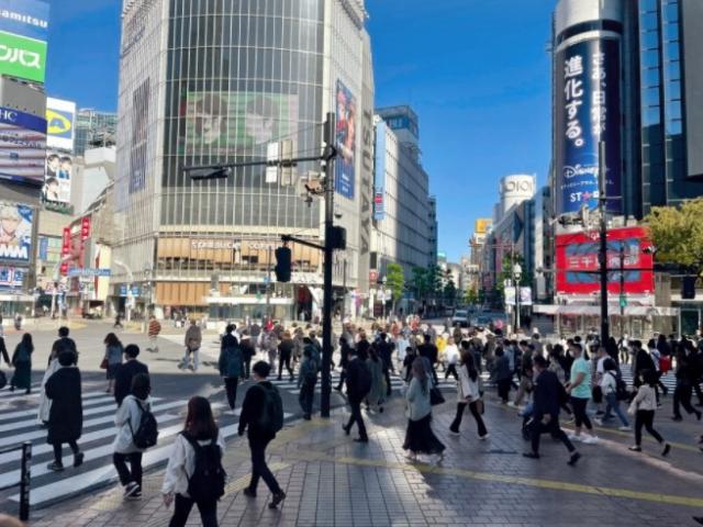 Nhật Bản cấm người nước ngoài nhập cảnh vì Omicron