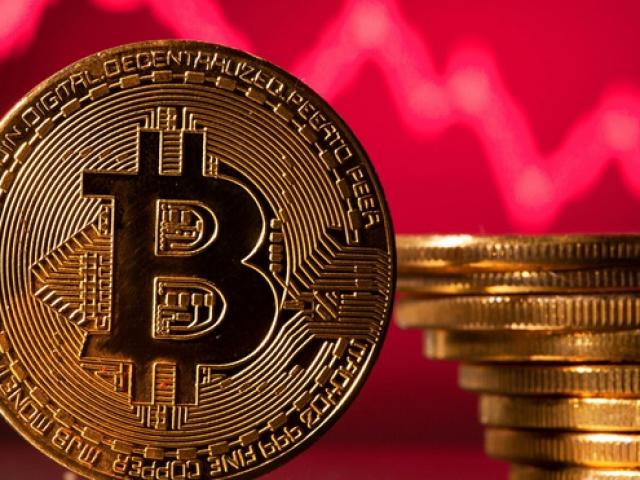 Sau phiên lao dốc với tâm lý nhà đầu tư cực kì sợ hãi, giá bitcoin hôm nay ra sao?