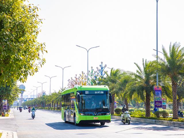 Xe buýt điện VinBus chính thức tham gia mạng lưới vận tải công cộng Hà Nội