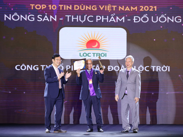 Giống lúa OM5451 được vinh danh “Top 10 Tin Dùng Việt Nam”